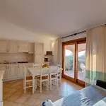 Sardinia Seaside With Ac And Wifi Lägenhet